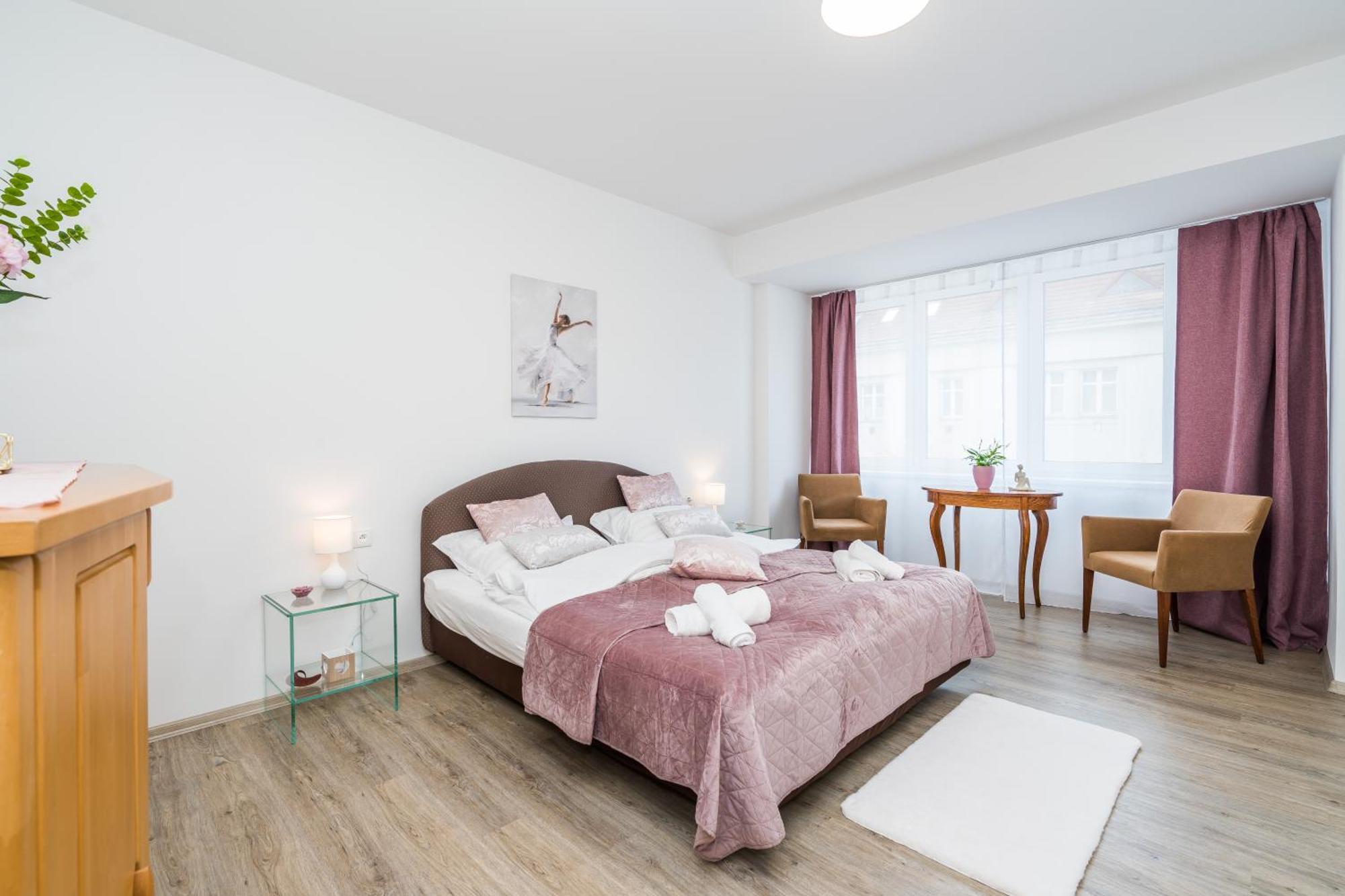 Perla Hradce 202 Apartment Hradec Králové Екстериор снимка