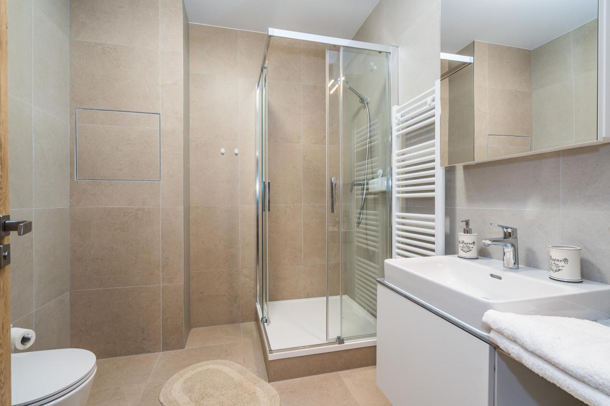 Perla Hradce 202 Apartment Hradec Králové Екстериор снимка