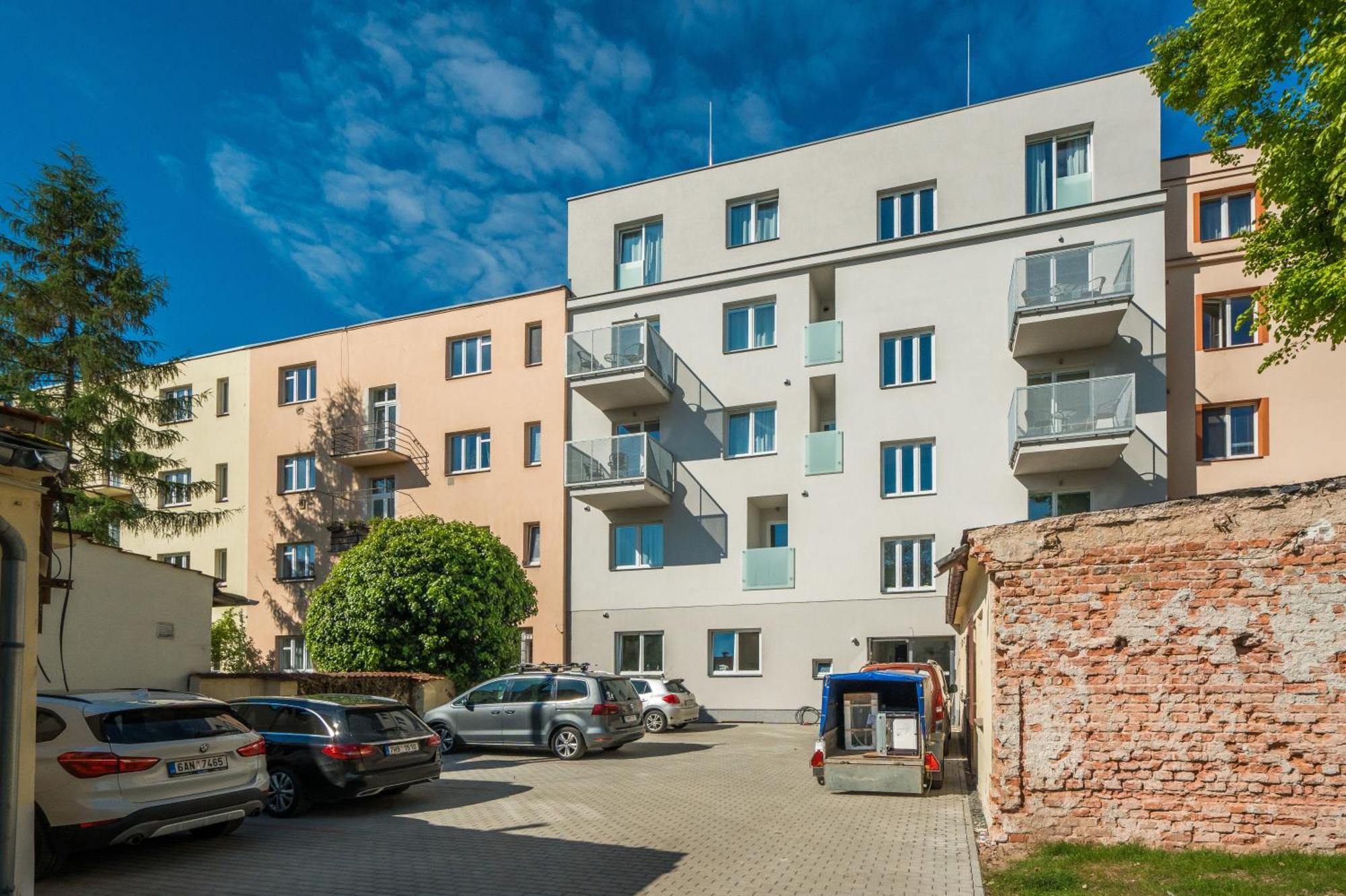 Perla Hradce 202 Apartment Hradec Králové Екстериор снимка